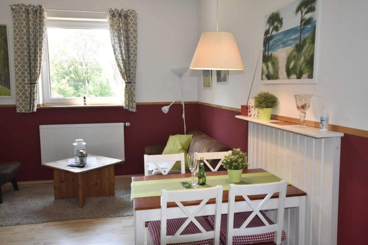 Ferienwohnung Og Im Roten Haus Am Ostsee Radweg Ovs 103 Blowatz Exteriör bild