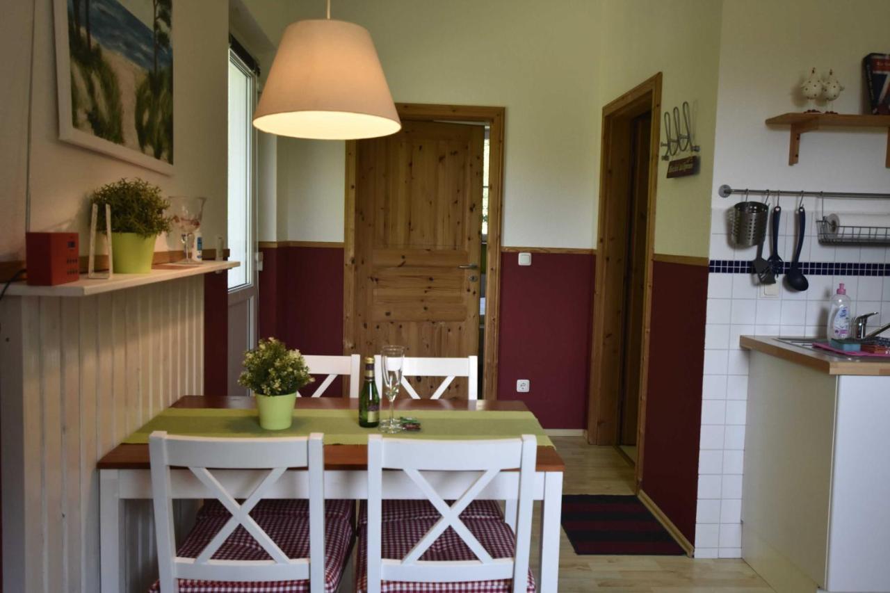 Ferienwohnung Og Im Roten Haus Am Ostsee Radweg Ovs 103 Blowatz Exteriör bild